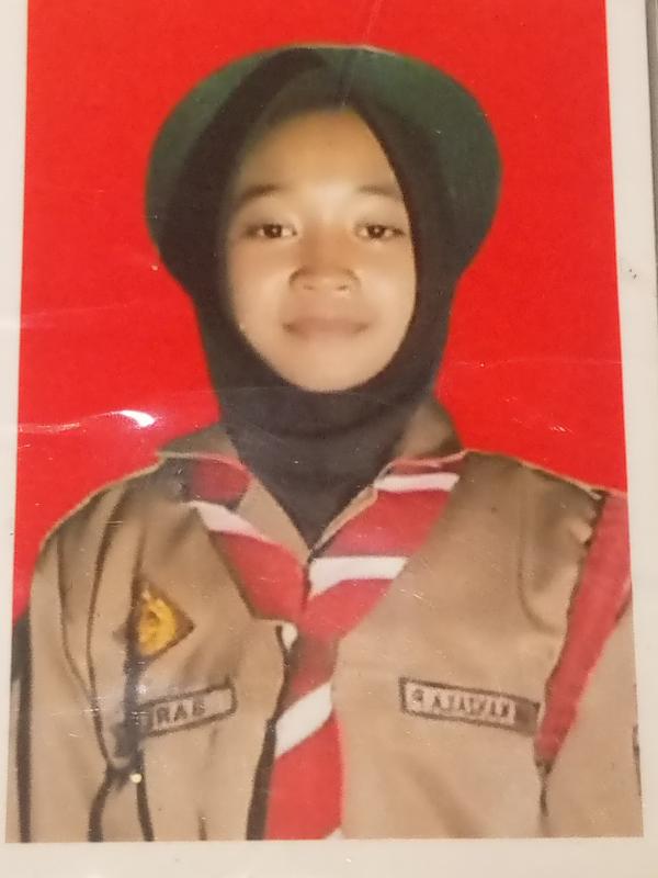 Sheni khanzaila putri